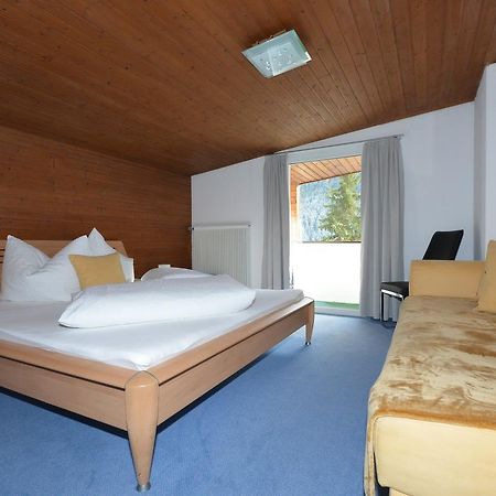 Haus Triumph Apartment Pettneu am Arlberg Exterior photo